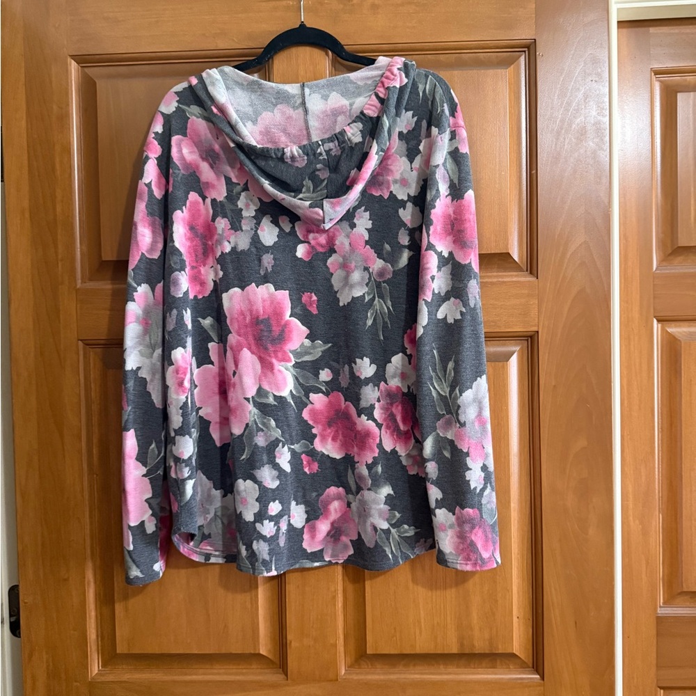 Honeyme Floral Hoodie in Gray and Pink. PTP 24. - Picture 2 of 3